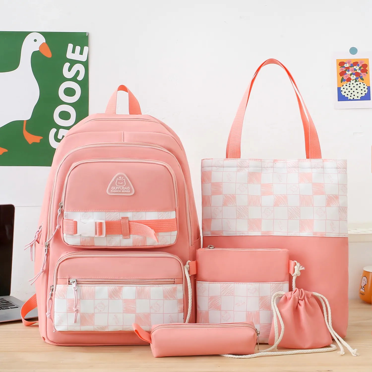 Mochilas escolaresカレッジ4ピースセットガールバックパックスクールバッグ学生ガールスクールバッグガールバックパック。大学4ピースセット女の子