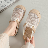 Chaussures en tissu décontractées pour femmes, nouvelle collection été 2026, brodées style vintage, respirantes et résistantes à l'usure, à enfiler