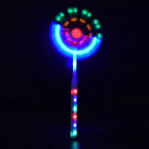 Nouveau Festival LED Light Toys Moulin à vent magique à poignée transparente <span class=keywords><strong>pour</strong></span> les enfants <span class=keywords><strong>pour</strong></span> l'<span class=keywords><strong>anniversaire</strong></span> et Noël - Product Image 4