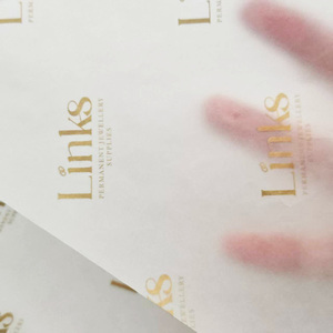 Papel de Seda Ecológico con Logotipo Dorado Impreso para Envolver Ropa, Servicios de Personalización, Sin Olor ni Decoloración - Product Image 2
