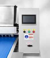 Machine à biscuits automatique avec 15 mémoires de recettes et une production de 25 rangées/minute