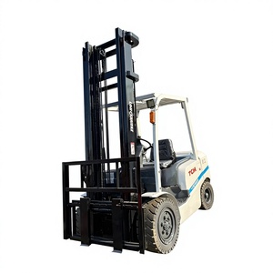 Montacargas TCM usado de 3 toneladas, mástil de 3 etapas, 6 m de altura, montacargas diésel de 5 toneladas en venta, montacargas TCM de segunda mano, 95% nuevo. - Product Image 1