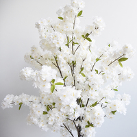Künstlicher Kirschblütenbaum im Topf, gefälschter rosa Sakura-Baum für Hochzeits-, Heim- und Eventdekoration.