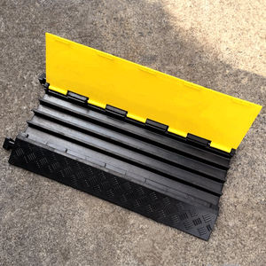 Protecteur de câble en caoutchouc à quatre canaux haute capacité 900x500x55mm, charge 25T, rainure 40x45mm pour chantiers de construction - Product Image 6