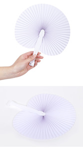 Abanico Plegable <span class=keywords><strong>de</strong></span> Cartón y Plástico Ecológico con Forma <span class=keywords><strong>de</strong></span> Corazón para Bodas, Estilo Europeo y Americano, Color Blanco para Ocasiones Especiales - Product Image 6