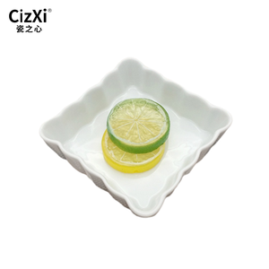 Plat à four en céramique blanche écologique de style nordique, carré et créatif, pour le <span class=keywords><strong>fromage</strong></span>, le gâteau de riz <span class=keywords><strong>au</strong></span> four, le pain, la tarte aux pommes, utilisation à l'hôtel et à la maison - Product Image 6