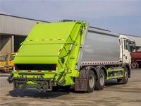 Camion de collecte de déchets Howo 4x2 Chine, neuf, 3-25 m³ avec compacteur et chargeur arrière