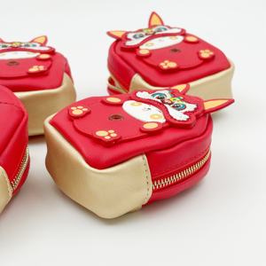 Mini portefeuille de dessin animé brodé avec porte-clés à fermeture éclair prend en charge la personnalisation du logo personnalisé - Product Image 6