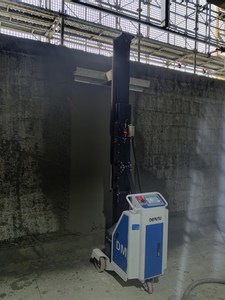 Robot <span class=keywords><strong>peintre</strong></span> mural automatique à batterie DM PRO 2025, moteur principal 48V, hauteur 4,2M, 800 ㎡ Machine à enduire /10h - Product Image 2