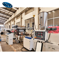 Ligne de production de panneaux muraux en PVC intégrés de haute précision pour la fabrication de panneaux muraux décoratifs