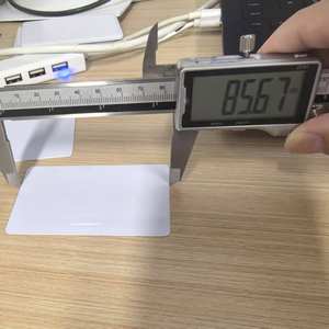 Carte PVC RFID personnalisable avec logo imprimable, blanche, pour contrôle d'accès, ascenseur, pointage, entreprise, école, parc industriel, intelligente - Product Image 1