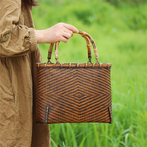 Handmade Bamboo Woven Tote Bag Solid Pattern Women's Carryall For Tea Storage And Daily Use - Product Image 3