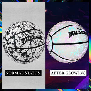 La maggior parte delle tendenze incandescente <span class=keywords><strong>Basket</strong></span> palla <span class=keywords><strong>da</strong></span> <span class=keywords><strong>Basket</strong></span> riflettente su misura in pelle PU taglia Standard 7 Ball <span class=keywords><strong>Basket</strong></span> per l'allenamento - Product Image 3