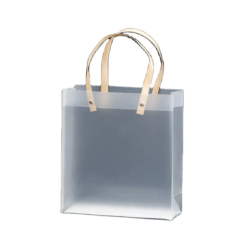 China Beliebte Frosted Clear PP Kunststoff Einkaufstasche PVC Luxus Einkaufstasche Taschen für die Verpackung Geschenk