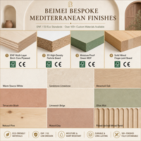 Lit plateforme tatami sur mesure de style méditerranéen avec armoire en stuc pour villa côtière