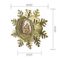 Ornement flocon de neige LED en acrylique, globe à eau flocon de neige de Noël, décoration de la Sainte Famille, modèle chinois YM8015718, approvisionnement B2B