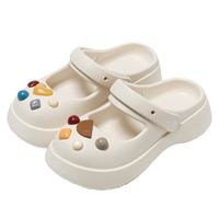 Nouvelles sandales pour femmes 2024, à talons hauts, style flip-toe, pour l'été, la plage, vente en gros, chaussures décontractées d'extérieur, pantoufles