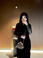 Sac à bandoulière mini en strass brillants pour femme, sac seau en cristal avec chaîne perlée ajourée pour soirée