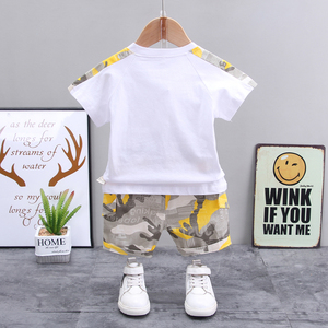Vente en gros de vêtements décontractés pour garçons, chemise imprimée à manches courtes + jean, t-shirt 2 pièces pour enfants et adolescents - Product Image 3