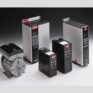 สำหรับ FC302 380-500V 90-132KW ตัวควบคุมความถี่แบบสามเฟส พร้อมระบบควบคุม IP20 ดีไซน์กะทัดรัดสำหรับปั๊ม/โบลเวอร์อุตสาหกรรมอัตโนมัติ FC30 - Product Image 1