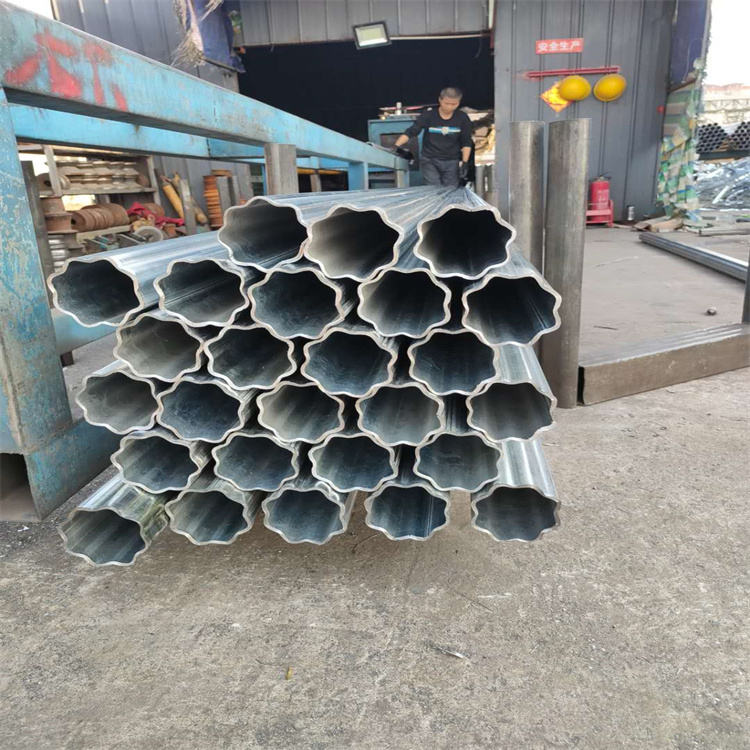 Pharmaceutical industry of 304 stainless steel shaped tube Pharmaceutical industry of 304 stainless steel shaped tube
