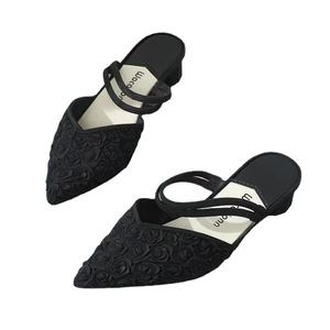 Sandali da <span class=keywords><strong>donna</strong></span> <span class=keywords><strong>eleganti</strong></span> estivi con cinturino alla caviglia con punta chiusa in PVC rosa fiore scarpe da <span class=keywords><strong>donna</strong></span> tacchi quadrati moda Casual da <span class=keywords><strong>donna</strong></span> <span class=keywords><strong>Slip</strong></span>-<span class=keywords><strong>On</strong></span> - Product Image 4