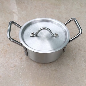 Ensemble de 7 ustensiles de cuisine en aluminium épaissi antiadhésifs, comprenant une <span class=keywords><strong>casserole</strong></span>, une marmite, une poêle à frire avec couvercles, compatible <span class=keywords><strong>induction</strong></span>, vente en gros - Product Image 4