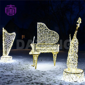 Decoración Navideña LED con Forma de Guitarra Creativa para Jardín, Parque, Festival, Evento con Temática Musical - Product Image 2