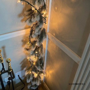 Guirlande artificielle transfrontalière en aiguilles de pin 180 cm, décoration murale de Noël en plastique - Product Image 2