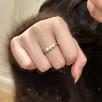 Natürlicher weißer Süßwasserperlenring für Damen, offener elastischer Ring, Babyperlen, schlicht, exquisit, modisch, für Bürodamen, Alltagsschmuck