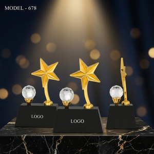 Trofeo de Estrella Grabado en Metal Fundido a Presión de Alta Calidad, Portátil, para Eventos Escolares, Corporativos y de Entretenimiento - Product Image 1