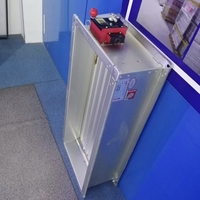 Amortisseur automatique de fumée et de feu en tôle galvanisée carrée pour système de ventilation CVC pour conduits et couloirs d'hôpital