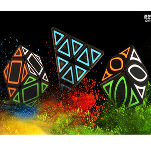 Cubo Dimensional Qiyi Alien, Cubo de Rubik, Rompecabezas Estimulante para Adolescentes de 8 a 13 Años, Cubos Mágicos Unisex - Product Image 1