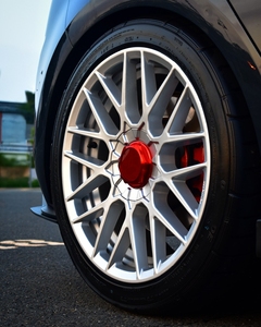 Nouvelles jantes de voiture de tourisme en alliage d'aluminium haute performance de 20 pouces 17x8.5J/10J polies 5X112/5X120 PCD 4/5 trous 98mm à rayons - Product Image 2