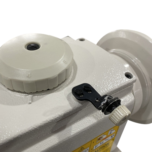 Hot Sale Overseas Single Needle Triple Feed Industrial Lockstitch <b>Sewing</b> <b>Machine</b> - Product Image 4