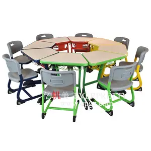 Conjunto de mesa e cadeira hexagonal colorido projetado para creches e jardins de infância