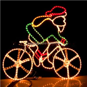 Decoraciones Navideñas de Exterior con Marco de Aluminio y Patrón de Santa Claus con Luces LED, Calidad IP65, Voltaje de 24v, Personalizable - Product Image 2