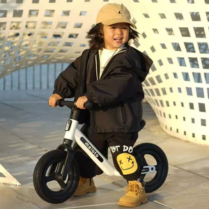 Bicicleta de equilibrio Meloto de 10 pulgadas sin pedales con cuadro de aleación de aluminio para niños de 2 a 4 años - Product Image 5