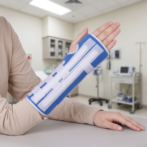 Verstellbare Unterarm-Schiene Orthopädische Armstütze für Handgelenkfraktur-Immobilisierung und -Genesung - Product Image 1