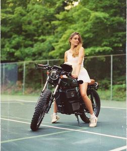 <b>72V</b> 2000W <b>Battery</b> Vintage Adult Smart Dirt Bike Long Range Streetbikes - Product Image 4