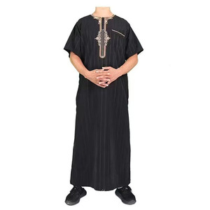 CCY Vente en gros, Robe <span class=keywords><strong>sexy</strong></span> personnalisée pour hommes, design populaire et élégant, style marocain, taille 54-62, Thobes musulmans pour hommes, fabricant de costumes - Product Image 1