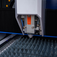 Machine de découpe laser à fibre CNC compacte Au3tech 6060 AI haute productivité 3 axes à refroidissement par eau, fournie par l'usine chinoise
