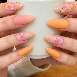 Unghie Finte Riutilizzabili a <span class=keywords><strong>Mandorla</strong></span> con Finitura Opaca, 24 Pezzi, Design Glitterato con Fiori e Coriandoli per Manicure Decorativa Donna - Product Image 2
