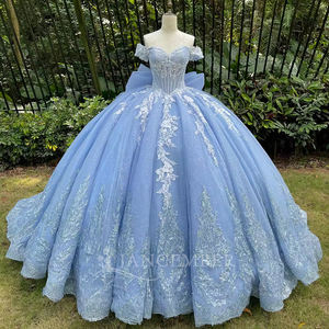 Vestido de Fiesta Azul con Apliques de Corazones, Cintura Natural, Estilo Quinceañera, Largo hasta el Suelo, Cola Capilla, Antiestático, 100% Poliéster - Product Image 6