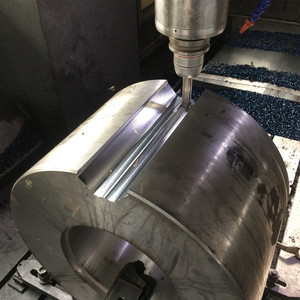 Fresadora CNC de pórtico OEM grande de 6 metros con estructura forjada, módulo no estándar, fresado de eje de engranaje grande, acero, para outsourcing - Product Image 2