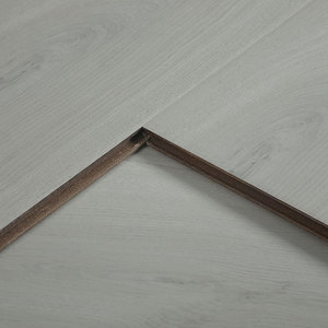 Số lượng tốt nhất hiện đại độ bóng cao HDF trang trí trong nhà sàn gỗ 8mm <span class=keywords><strong>12mm</strong></span> hạt gỗ không thấm nước cho phòng ngủ phòng khách - Product Image 2