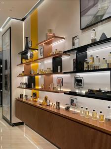 Muebles Personalizados para Tiendas de Cosméticos, Diseño Llave en Mano y Equipamiento de Fábrica para Salones de Belleza y Cuidado de la Piel - Product Image 3