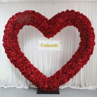 Arc romantique en forme de coeur rouge hortensia Blush rose blanc tissu fleur arc floral artificiel pour les événements de fête toile de fond