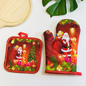 Ensemble <span class=keywords><strong>de</strong></span> gants <span class=keywords><strong>et</strong></span> <span class=keywords><strong>de</strong></span> tapis isolants en tissu pour utilisation au four à micro-ondes, motif imprimé Noël Halloween - Product Image 4