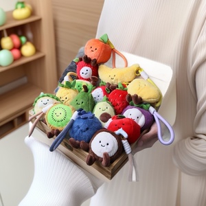 Groothandel op maat gemaakte Kawaii creatieve fruit pluche sleutelhangers superzacht speelgoed hanger PP katoen gevuld gewassen geborduurd mesh - Product Image 1